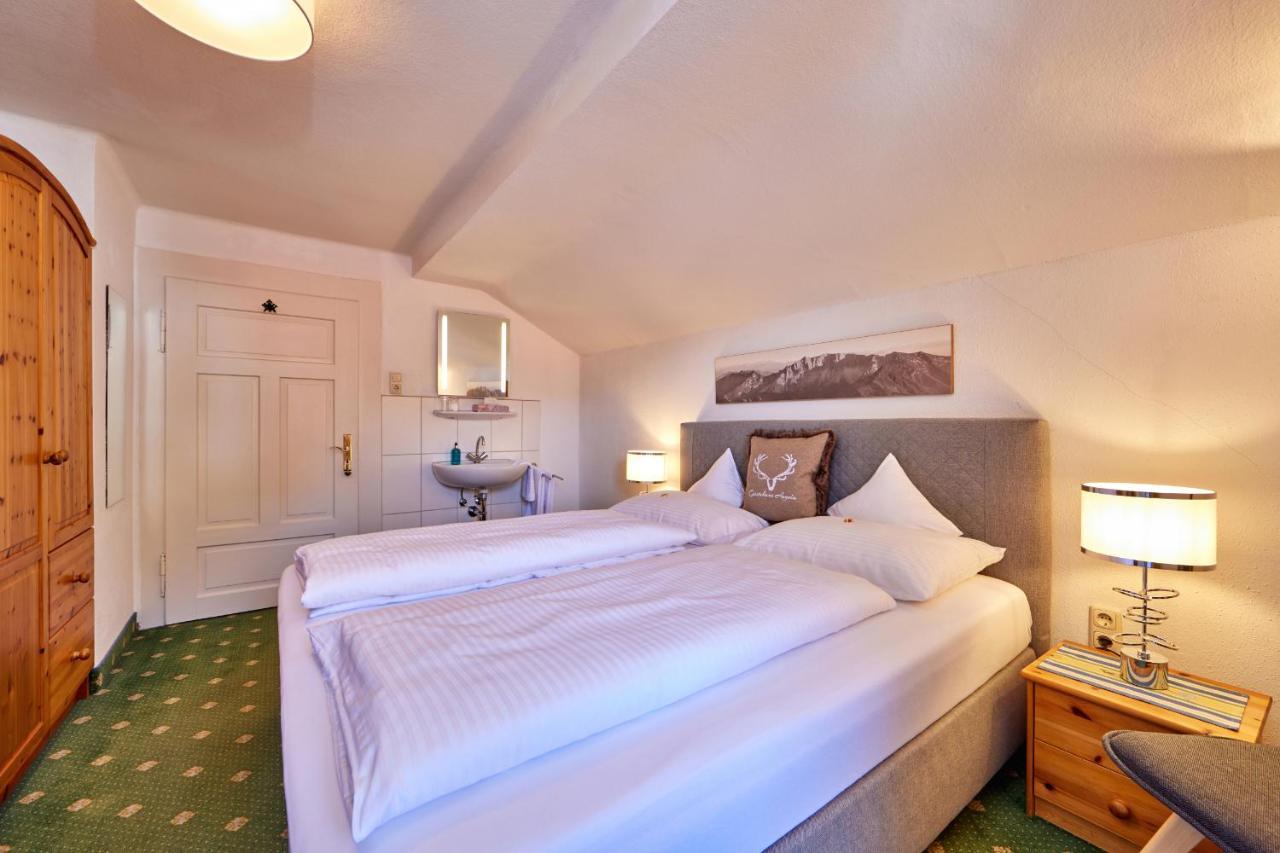 Gaestehaus Angela Гармиш-Партенкирхен Экстерьер фото